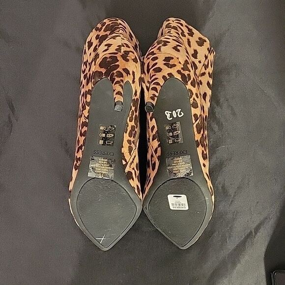 BRAND NEW EXPRESS LEOPARD PRINT SUEDE POINTED TOE WOMEN"S BOOT - Picture 13 of 16